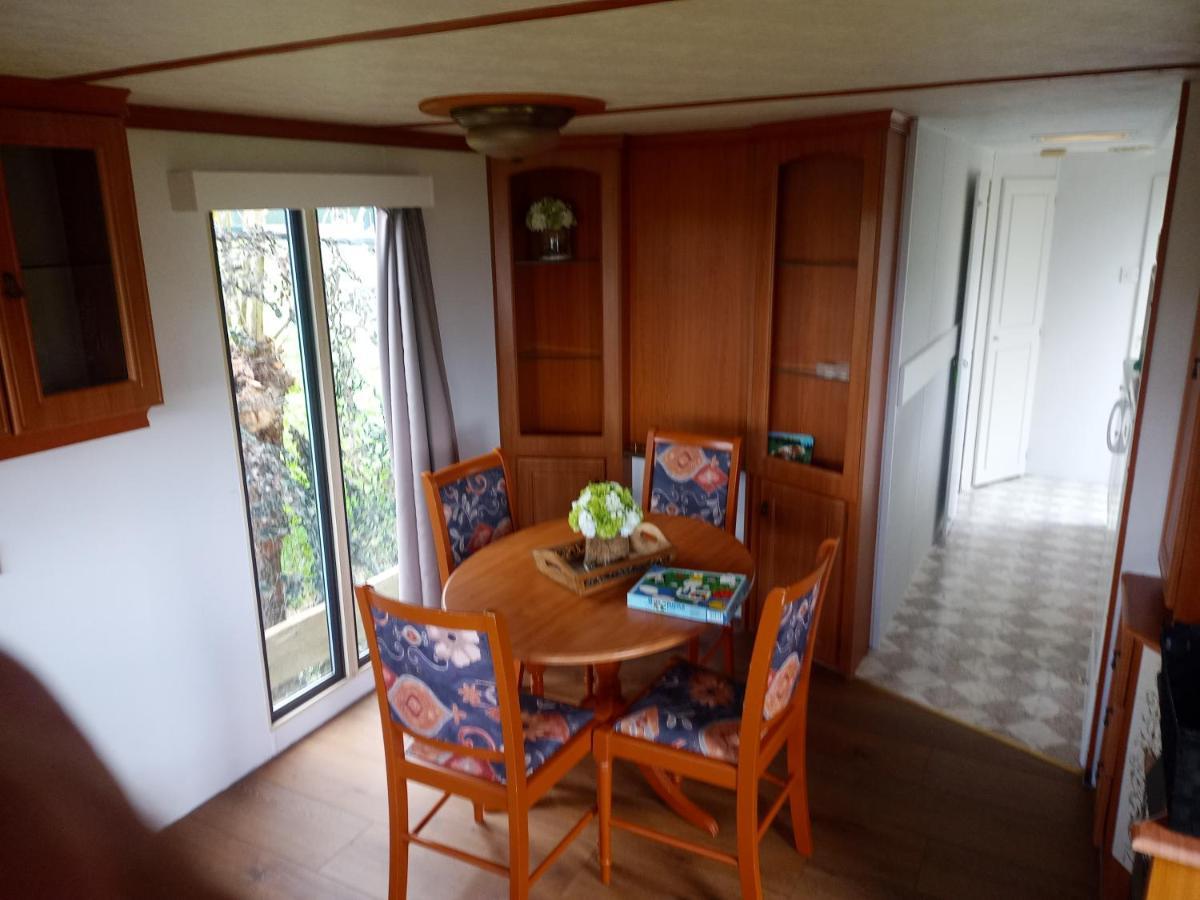 De Boerenskuur..Chalet.. Assendelft Extérieur photo